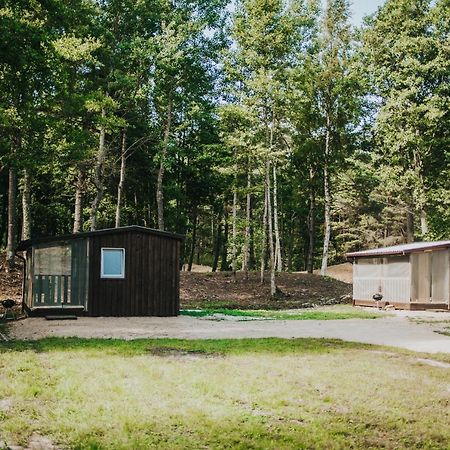 Hôtel Livranda Camping Houses à Saunags Extérieur photo